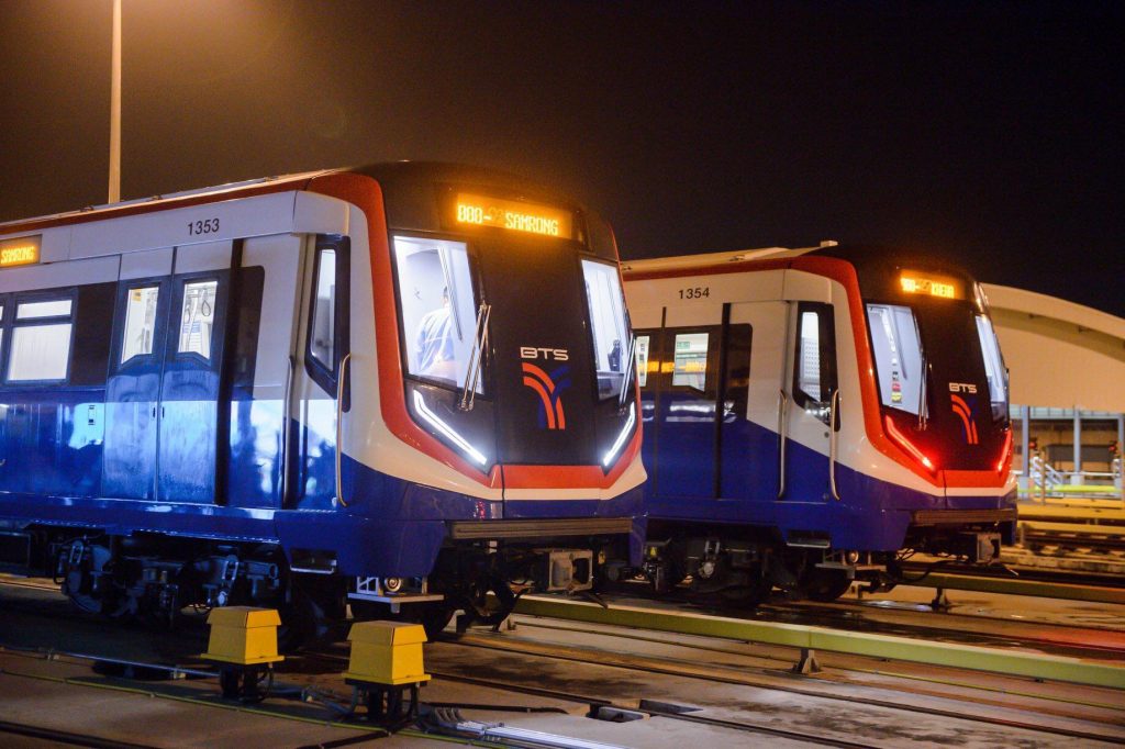 The First Metro Trains Exported from Turkey Started Working!